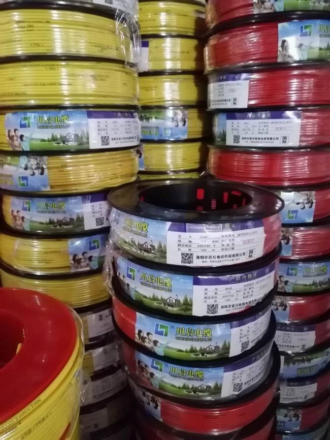 倉(cāng)庫(kù)一角 (6)